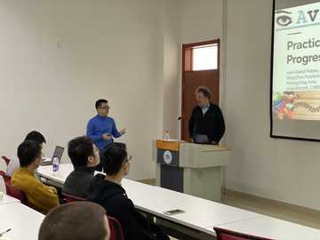 Prof. Bongshin Lee from Microsoft Research and Prof. Jean-Daniel Fekete from INRIA visited our lab and gave a talk.
